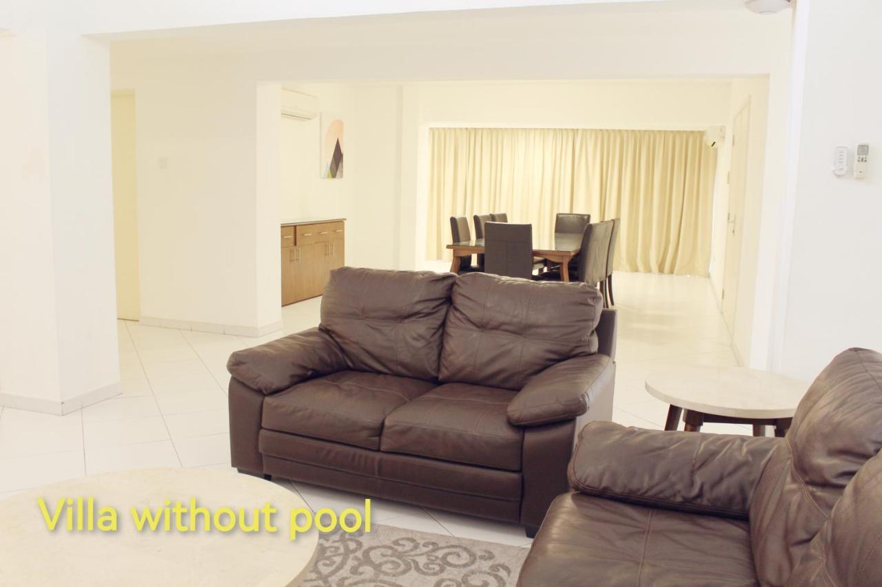 J5 Four Bedroom Villa Holiday Home In Al Wasl For Families Only 두바이 외부 사진