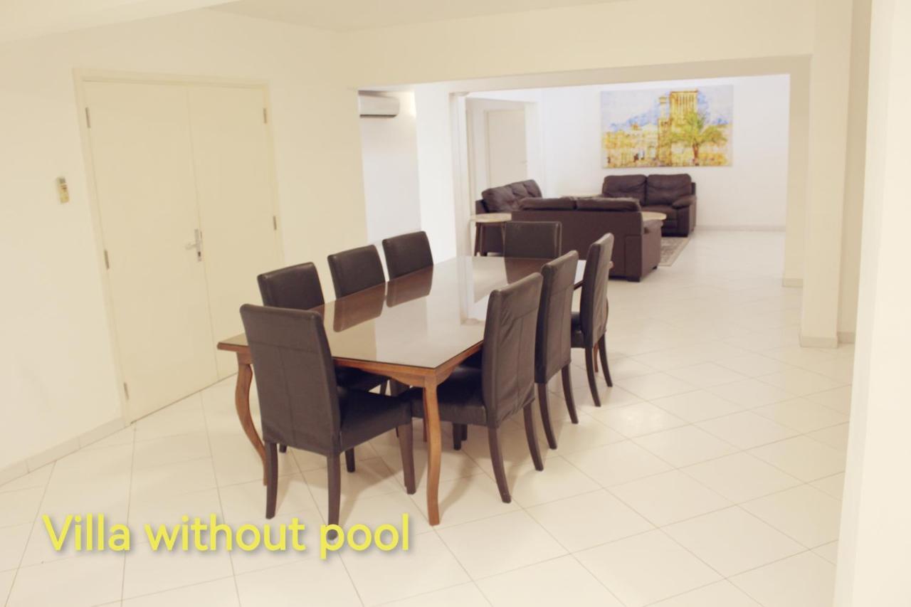 J5 Four Bedroom Villa Holiday Home In Al Wasl For Families Only 두바이 외부 사진